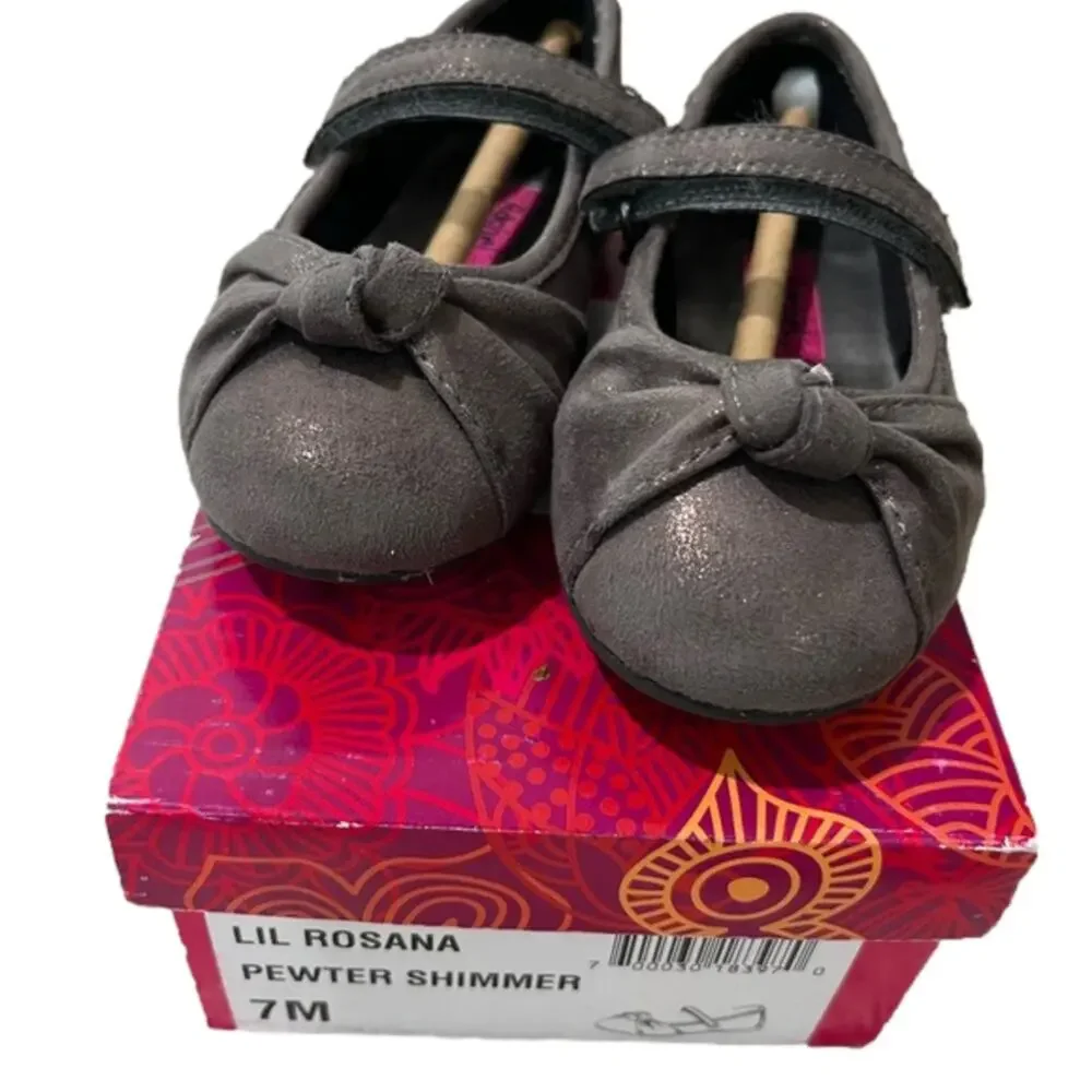 Rachel Shoes Pewter Shimmer Girl’s Flats Dress Shoes Size 7 NIB